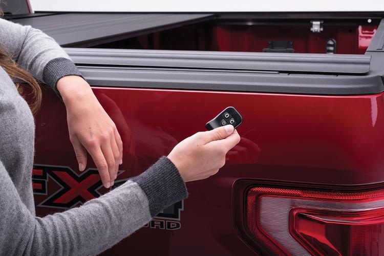 NOVISauto Laderaumabdeckung Elektrorollo mattschwarz LEXAN - RER19-6,4