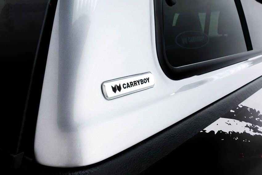 CARRYBOY GFK Hardtop mit Vollglas Schiebefenster SR5 perfekte passgenaue Linienführung am Fahrzeug