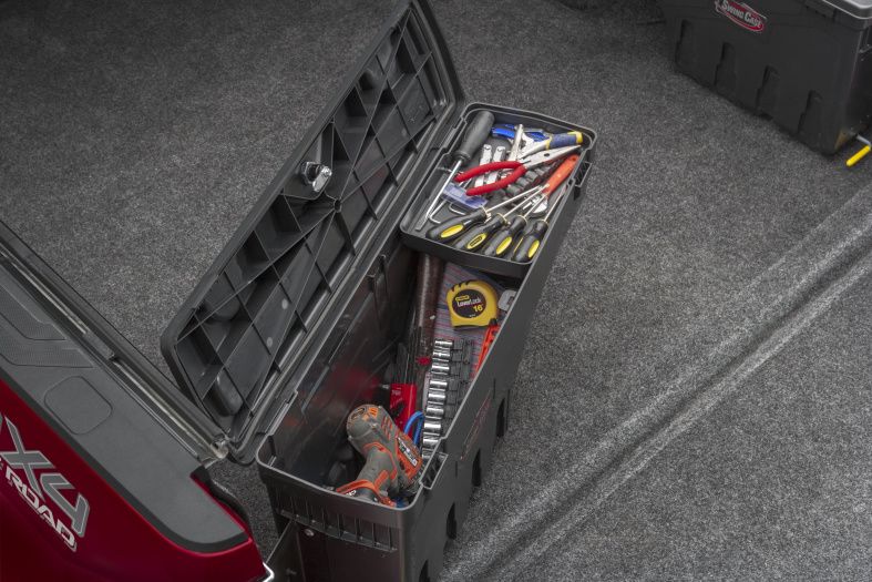 NOVISauto CARRYBOY Werkzeugbox Staubox Toolbox schwenkbar für Pickup Ladefläche Isuzu D-Max 2021+ viel Stauraum 32kg belastbar