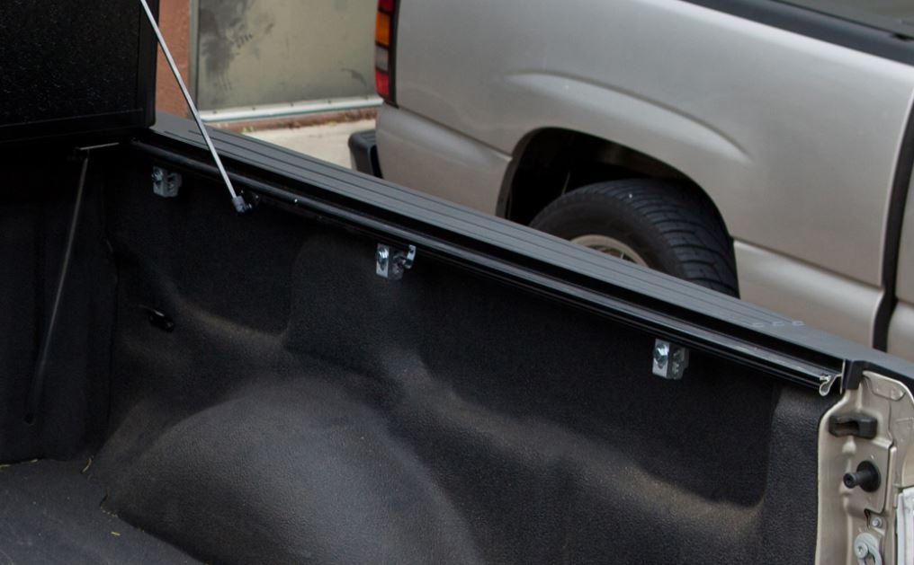 Ford Ranger Doppelkabine Laderaumabdeckung Fest zum Falten FLEX einfache Montage NOVISauto Laderaumabdeckung FLEX - Fest zum Falten - UCFRD12