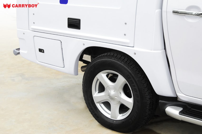 CARRYBOY Fahrgestellaufbau Kofferaufbau für Ford Ranger Singlecab Schutzschürze