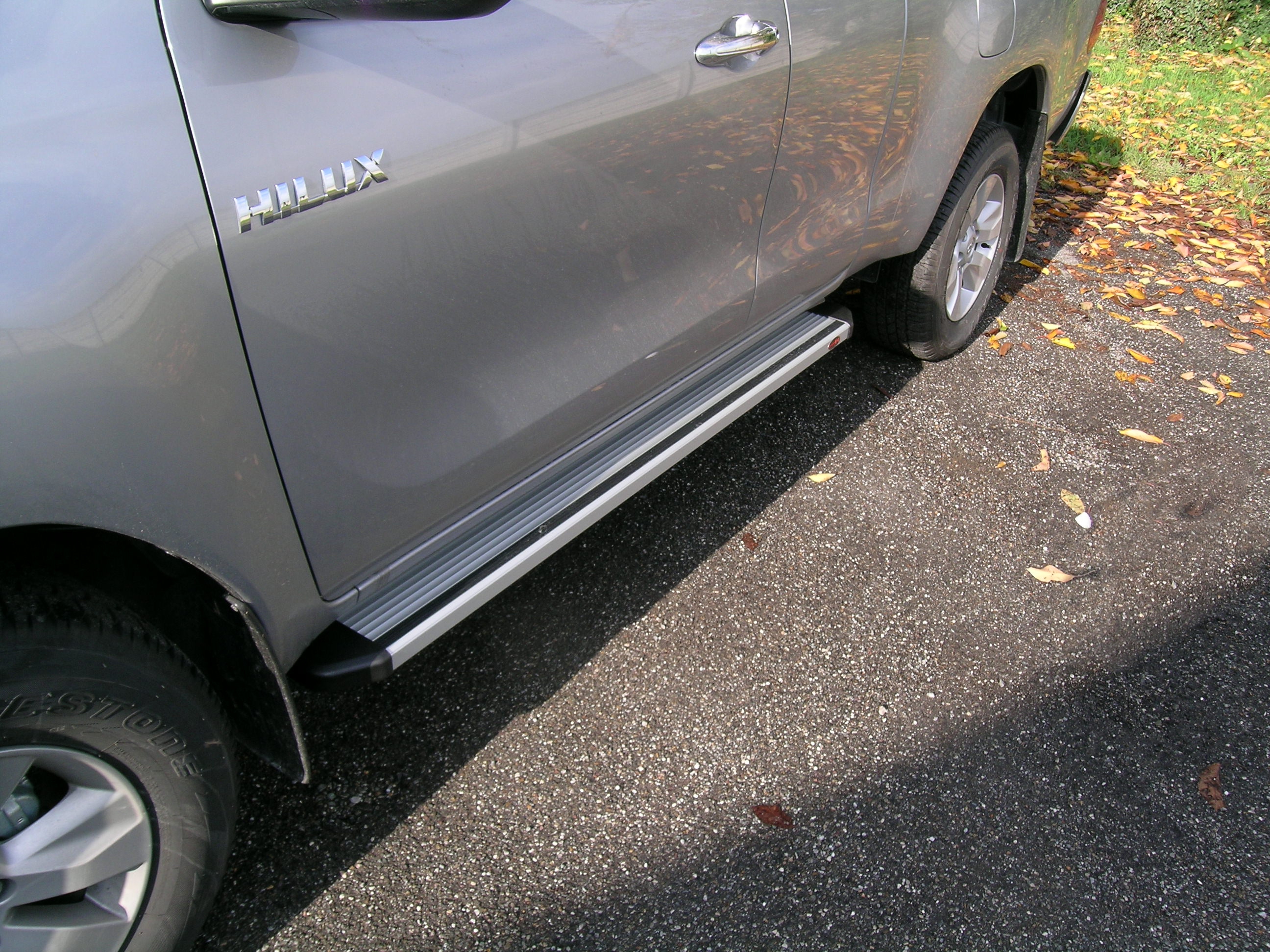 NOVISAuto Trittbretter Modell STD-FTD